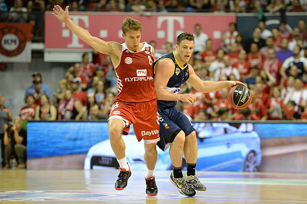 中前场的快 中前场的快