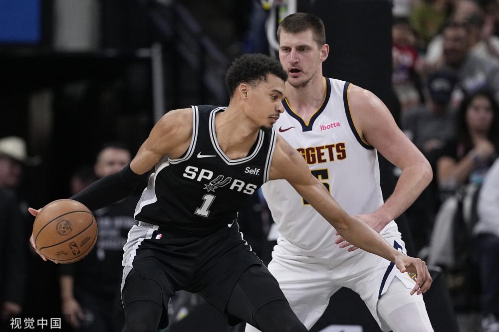 他们去探索 他们去探索