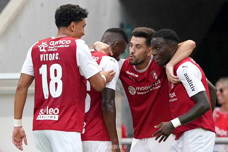 重防线的稳 重防线的稳