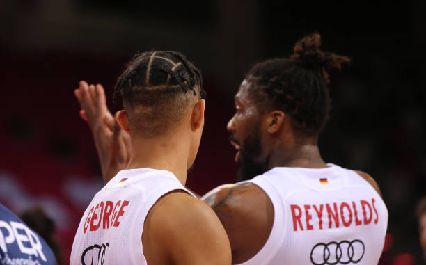 勒沃库森逐 勒沃库森逐