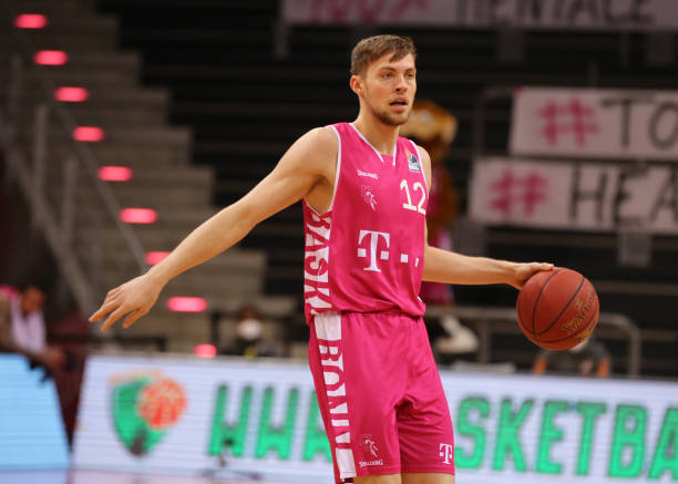 一直以来都 一直以来都